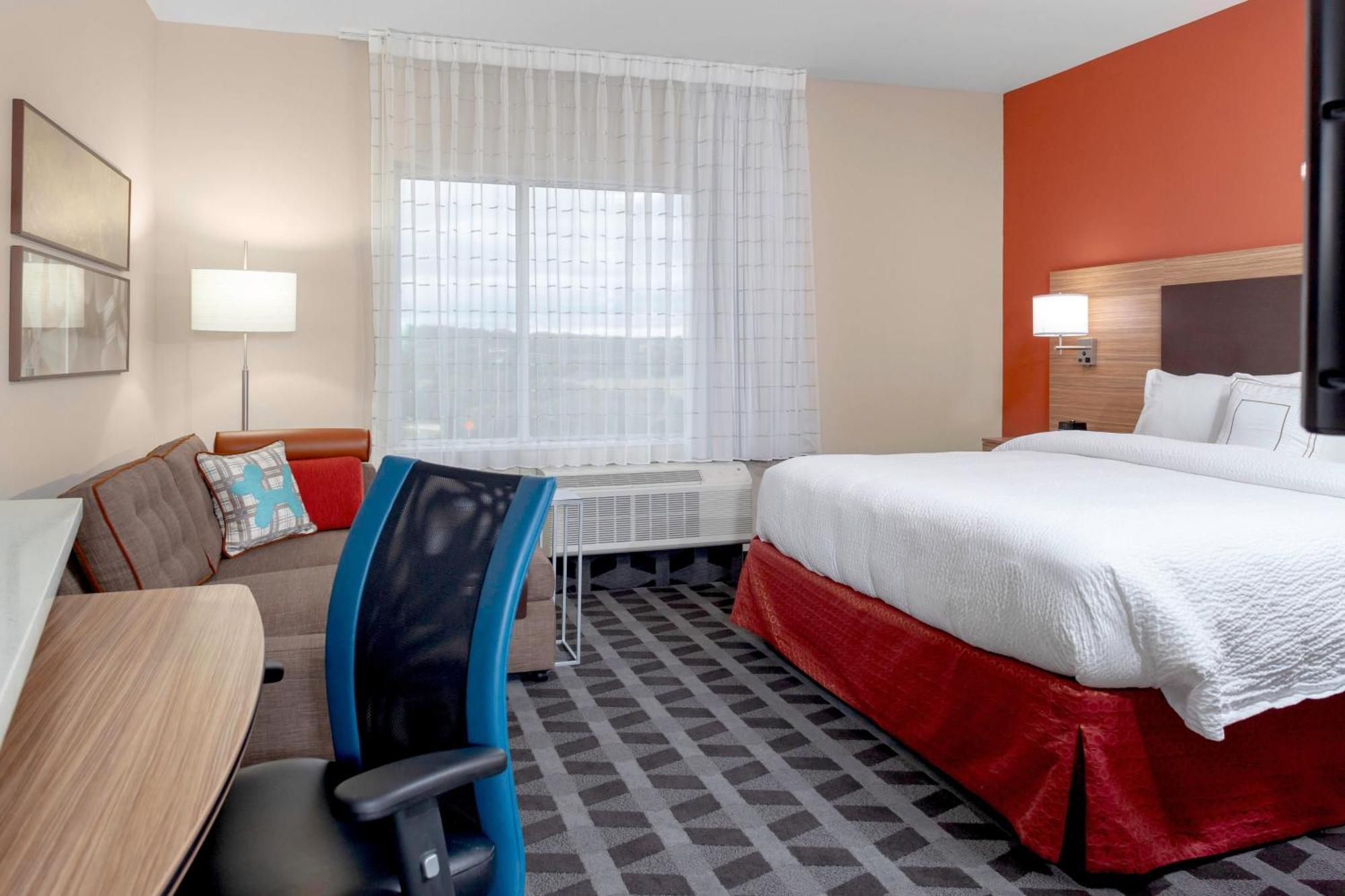 Towneplace Suites By Marriott San Antonio Westover Hills Exterior photo